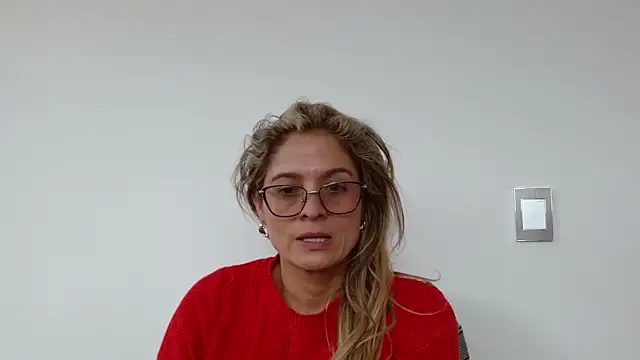 linda-mature43 online show from September 26, 2025, 5:50 pm