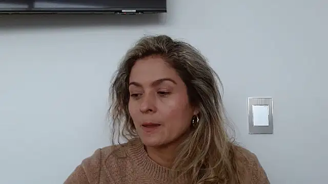 linda-mature43 online show from October 11, 2025, 9:35 pm