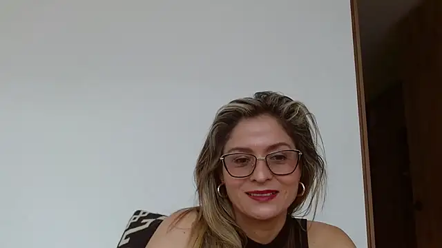 linda-mature43 online show from October 30, 2025, 5:46 pm