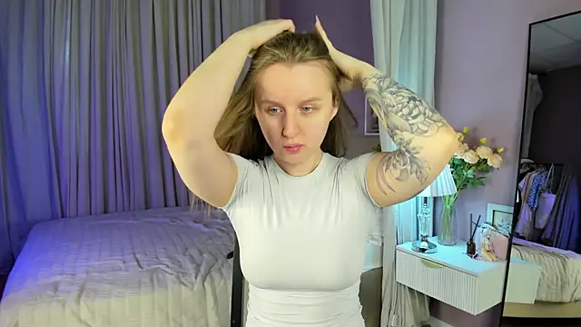 Snapshot of Rina_Panic chatting on May 31, 2026, 1:03 am Rina Panic online show from May 31, 2026, 1:03 am