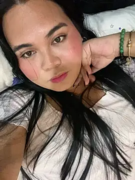 YourThicc bella online show from February 16, 2026, 3:19 pm