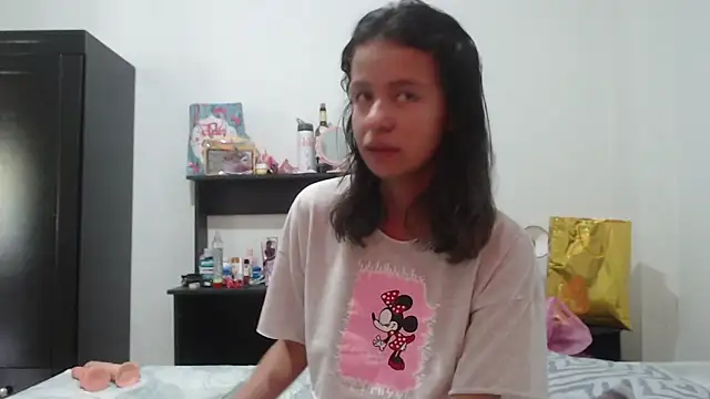 Snapshot of nathaly_jones_ chatting on June 12, 2026, 12:48 pm nathaly jones online show from June 12, 2026, 12:48 pm