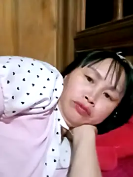 maple694 online show from November 16, 2025, 1:17 pm