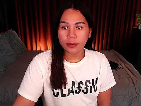 TransAlena95 online show from October 14, 2025, 7:31 am