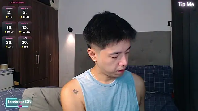 Addictiveboi online show from November 18, 2025, 2:06 am