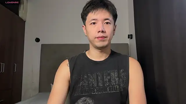 Addictiveboi online show from May 13, 2026, 1:14 am