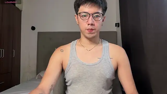 Addictiveboi online show from May 15, 2026, 3:35 am