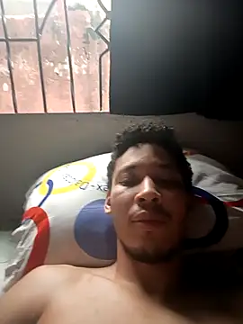 RuiMaddoox online show from October 6, 2025, 11:07 am