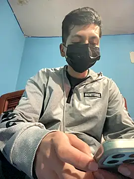 Sebas34  online show from November 16, 2025, 6:52 am