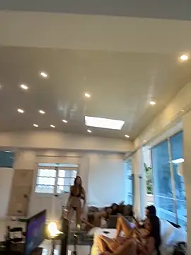 Snapshot of Melody-baby chatting on September 26, 2025, 10:36 pm Melody-baby online show from September 26, 2025, 10:36 pm