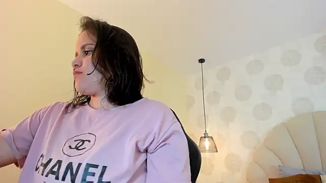 GIANAMILLER6 online show from September 23, 2025, 12:19 pm