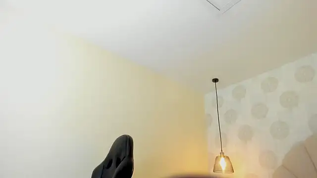 GIANAMILLER6 online show from January 13, 2026, 12:21 pm