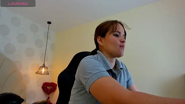 GIANAMILLER6 online show from July 15, 2026, 12:10 pm