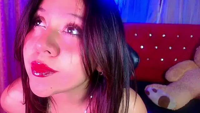 catalina santana20 online show from November 5, 2025, 11:27 pm