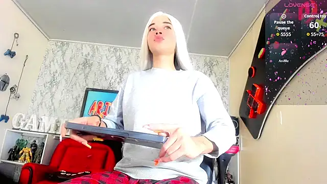 Snapshot of Madison_Mujica chatting on October 25, 2025, 11:07 am Madison Mujica online show from October 25, 2025, 11:07 am