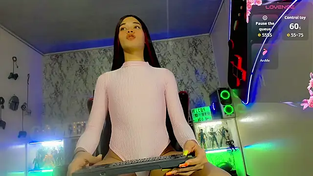 Snapshot of Madison_Mujica chatting on November 5, 2025, 11:10 am Madison Mujica online show from November 5, 2025, 11:10 am