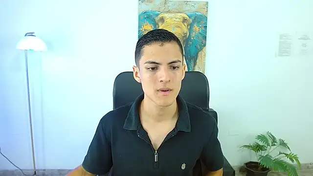 Matiius18 online show from April 14, 2026, 1:39 pm