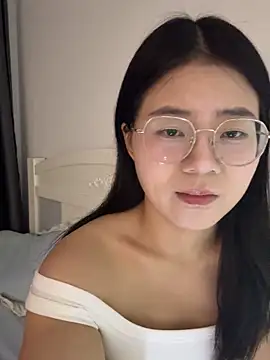 Ella-A9 online show from September 27, 2025, 2:55 pm