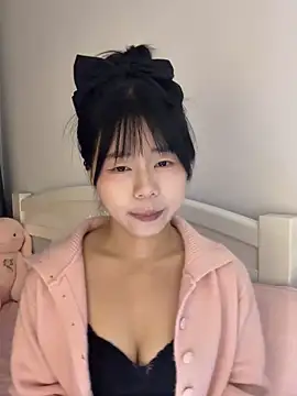 Ella-A9 online show from October 15, 2025, 3:12 pm