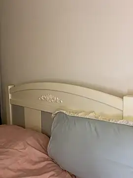 Ella-A9 online show from November 7, 2025, 1:00 pm