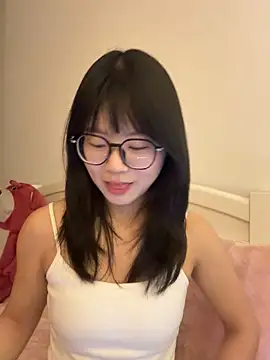 Ella-A9 online show from December 21, 2025, 4:03 pm