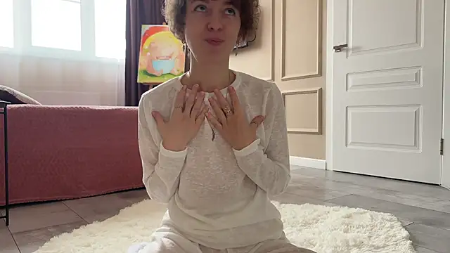 daniellia  online show from November 16, 2025, 8:53 am