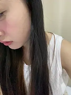 MengMeng0515 online show from April 14, 2026, 2:01 pm