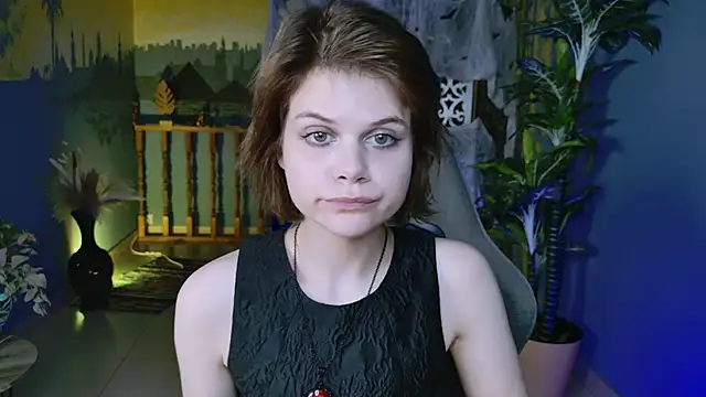 EllieMurler online show from October 31, 2025, 2:07 pm