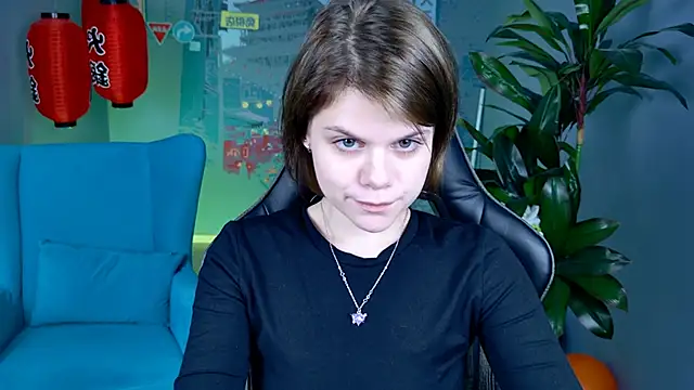 EllieMurler online show from November 21, 2025, 9:08 am