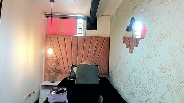 Snapshot of Kiara_Cruz__ chatting on February 28, 2026, 4:30 pm Kiara Cruz online show from February 28, 2026, 4:30 pm