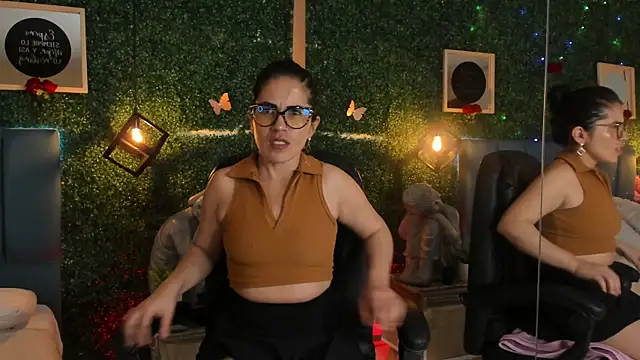 Linagh  online show from December 18, 2025, 11:49 am