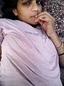 Sofia kuuu online show from September 17, 2025, 11:23 am