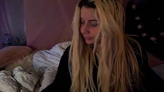 TiaDoll online show from January 15, 2026, 3:27 pm