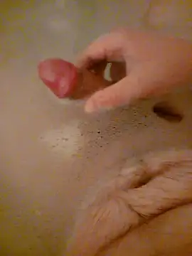 tomiii 69 online show from September 10, 2025, 7:58 pm