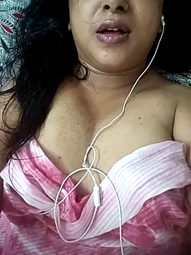 Snapshot of sweet_jenni chatting on July 16, 2026, 9:04 am sweet jenni online show from July 16, 2026, 9:04 am