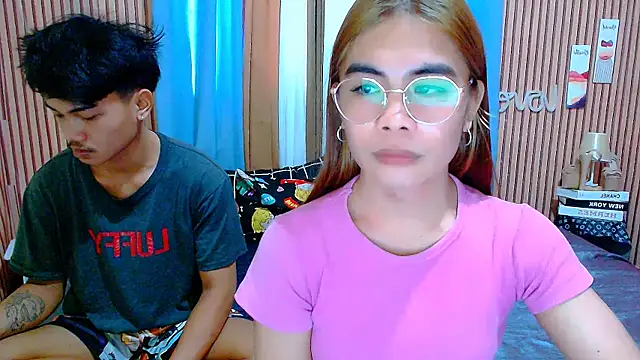 mikhaylahanderson online show from November 3, 2025, 3:19 am