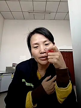 Haili-1 online show from October 28, 2025, 2:48 am