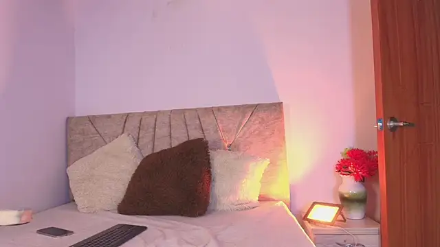 sweet artemiis online show from February 24, 2026, 10:41 pm