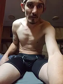 Snapshot of mike42088 chatting on March 24, 2026, 12:21 pm mike42088 online show from March 24, 2026, 12:21 pm