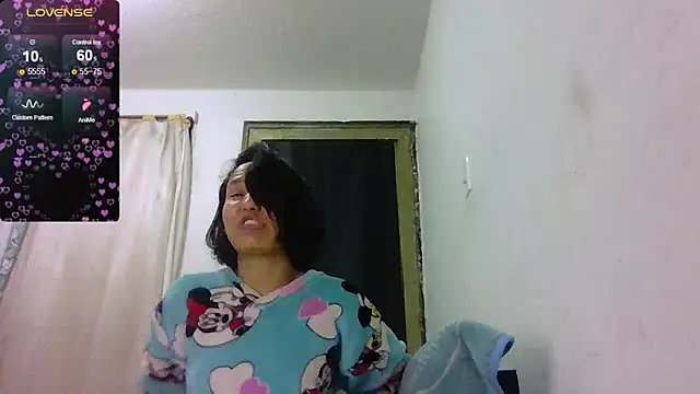 Natzu Choi online show from October 10, 2025, 12:20 am