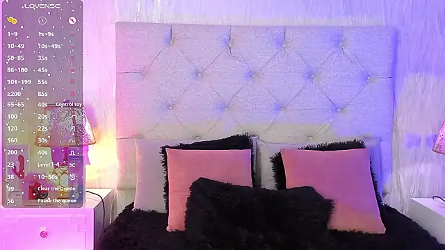 Pamelamiler   online show from February 21, 2026, 12:17 pm