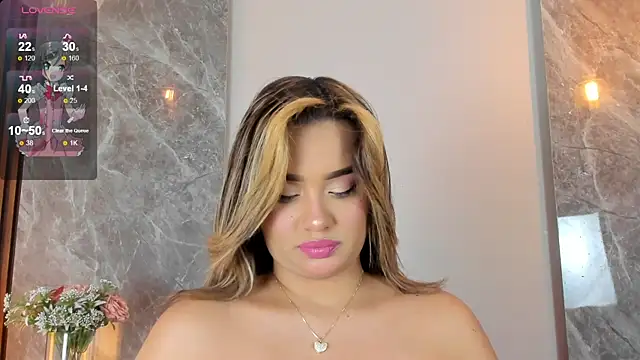 Emma hunter  online show from December 20, 2025, 9:33 pm