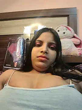 Snapshot of Maahhii_2 chatting on April 29, 2026, 8:04 pm Maahhii 2 online show from April 29, 2026, 8:04 pm