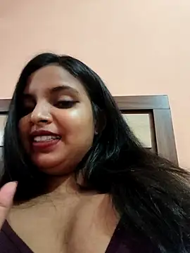 Snapshot of Maahhii_2 chatting on May 18, 2026, 4:07 am Maahhii 2 online show from May 18, 2026, 4:07 am