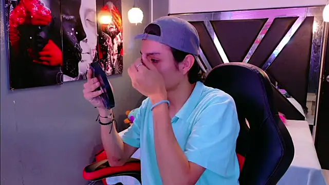 alandelrey57 online show from February 10, 2026, 8:57 pm