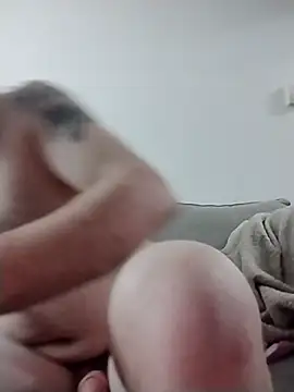 shortridgeryan3 online show from March 25, 2026, 2:17 am