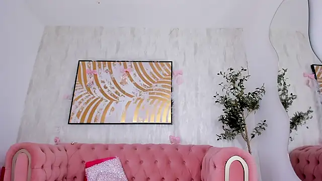 Prissi rivas online show from December 19, 2025, 3:24 am