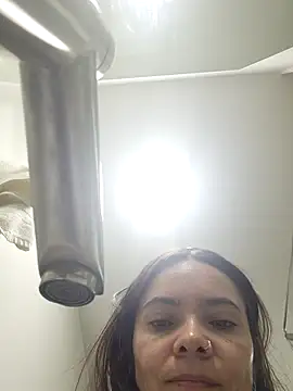 Cami Konor online show from December 20, 2025, 9:44 pm