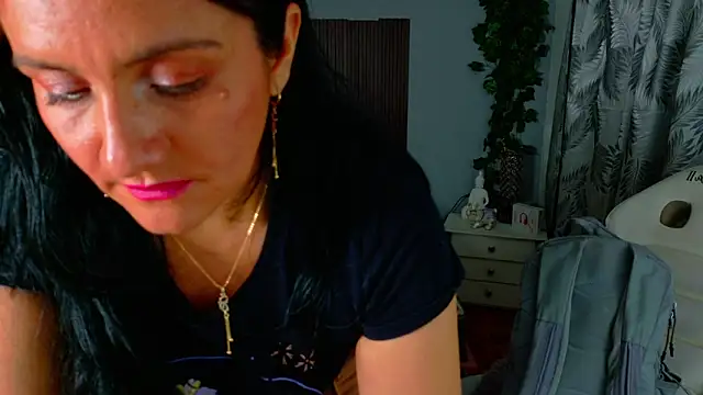 kataleya 29 online show from April 1, 2026, 7:44 pm