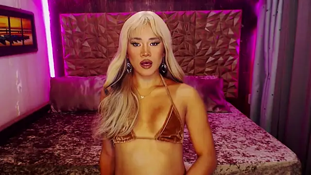 YllanaAltheaXxX online show from November 18, 2025, 6:18 am